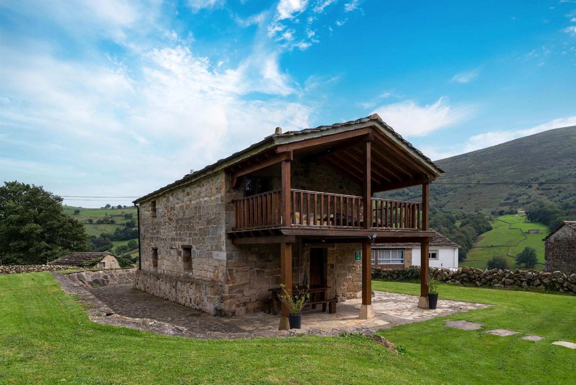 Cabana Pasiega Las Suertes San Pedro Del Romeral Exteriör bild